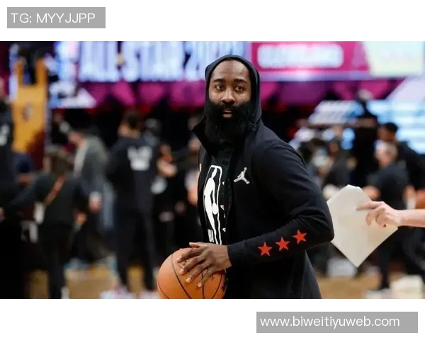 小卡称哈登在场上依旧如联盟明星般闪耀36岁状态依然出色