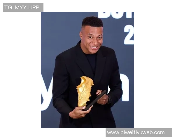 姆巴佩被誉为世界顶级球员之一什琴斯尼对其实力表示高度认可 姆巴佩被誉为世界顶级球员之一什琴斯尼对其实力表示高度认可