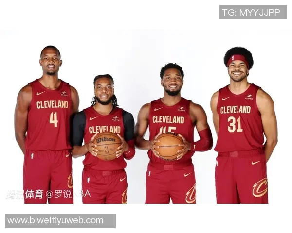 詹姆斯谈双塔阵容稀缺性火箭雄鹿骑士或成例外球队