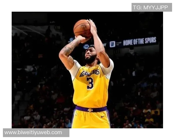 名嘴比尔西蒙斯点评黄蜂队打法有趣期待引入强力内线球员